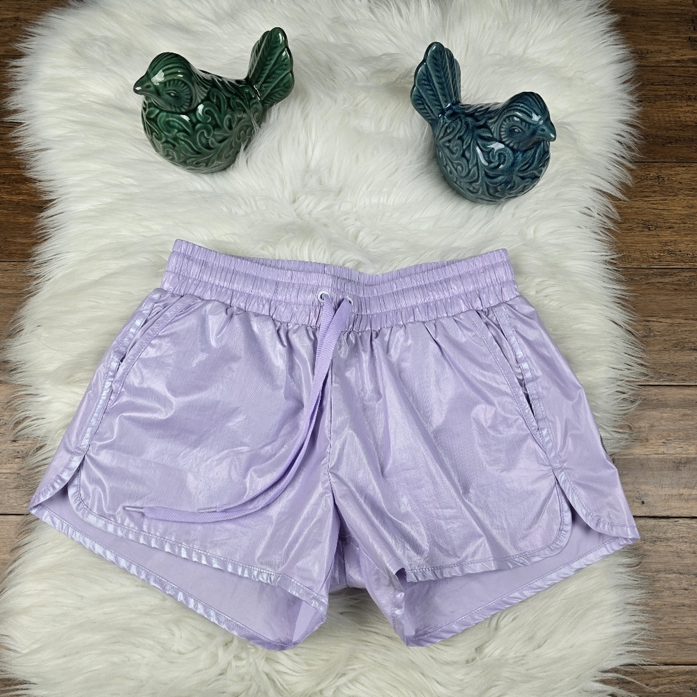 Zyia bomber shimmer shine shorts lilac xs